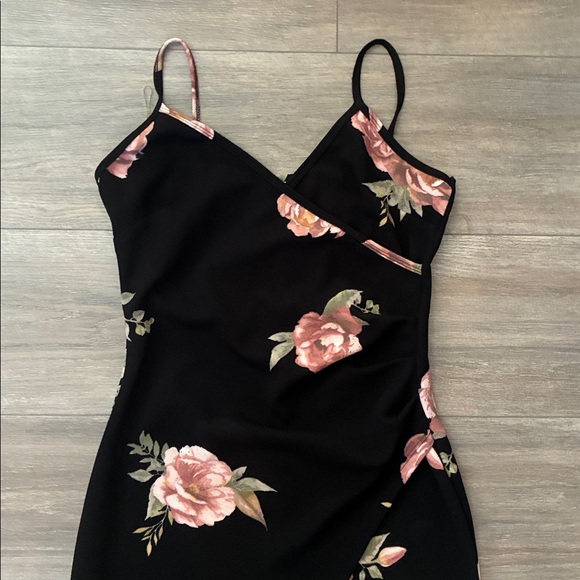 Almost Famous Asymmetrical Floral Dress - Picture 3 of 6